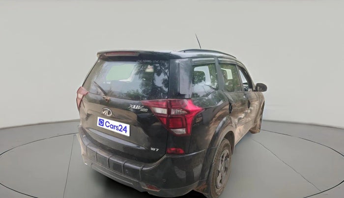 2018 Mahindra XUV500 W7, Diesel, Manual, 1,65,994 km, exterior