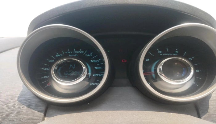 2018 Mahindra XUV500 W7, Diesel, Manual, 1,65,994 km, interior