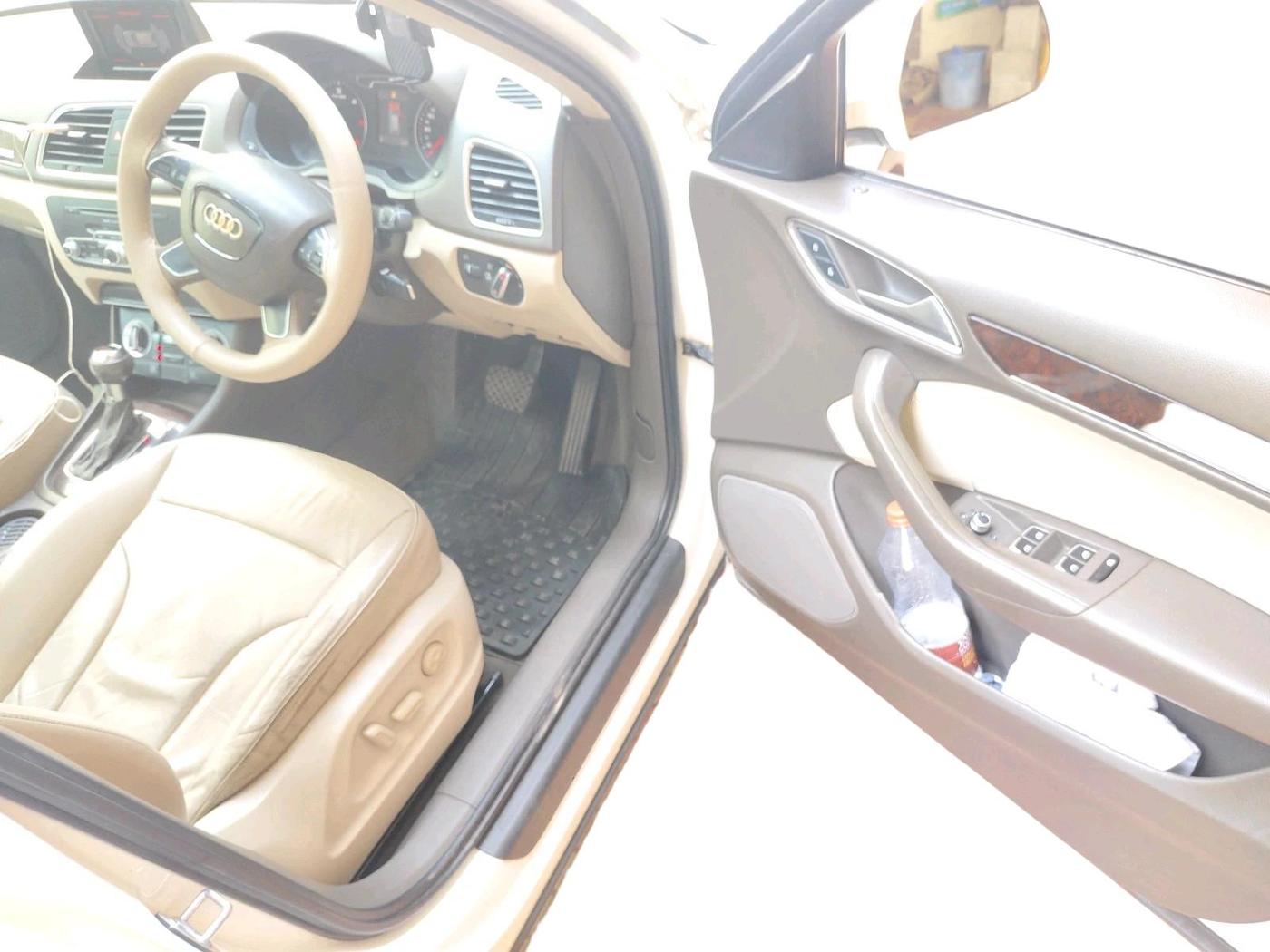 2012 Audi Q3 2.0 TDI QUATTRO, Diesel, Automatic, 1,08,960 km, interior