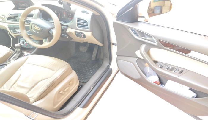 2012 Audi Q3 2.0 TDI QUATTRO, Diesel, Automatic, 1,08,960 km, interior