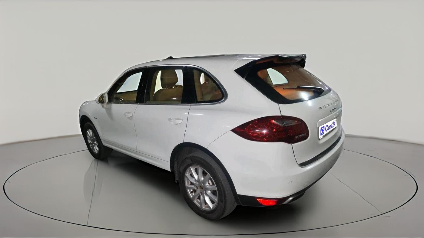 2014 Porsche Cayenne DIESEL, Diesel, Automatic, 1,50,259 km, exterior