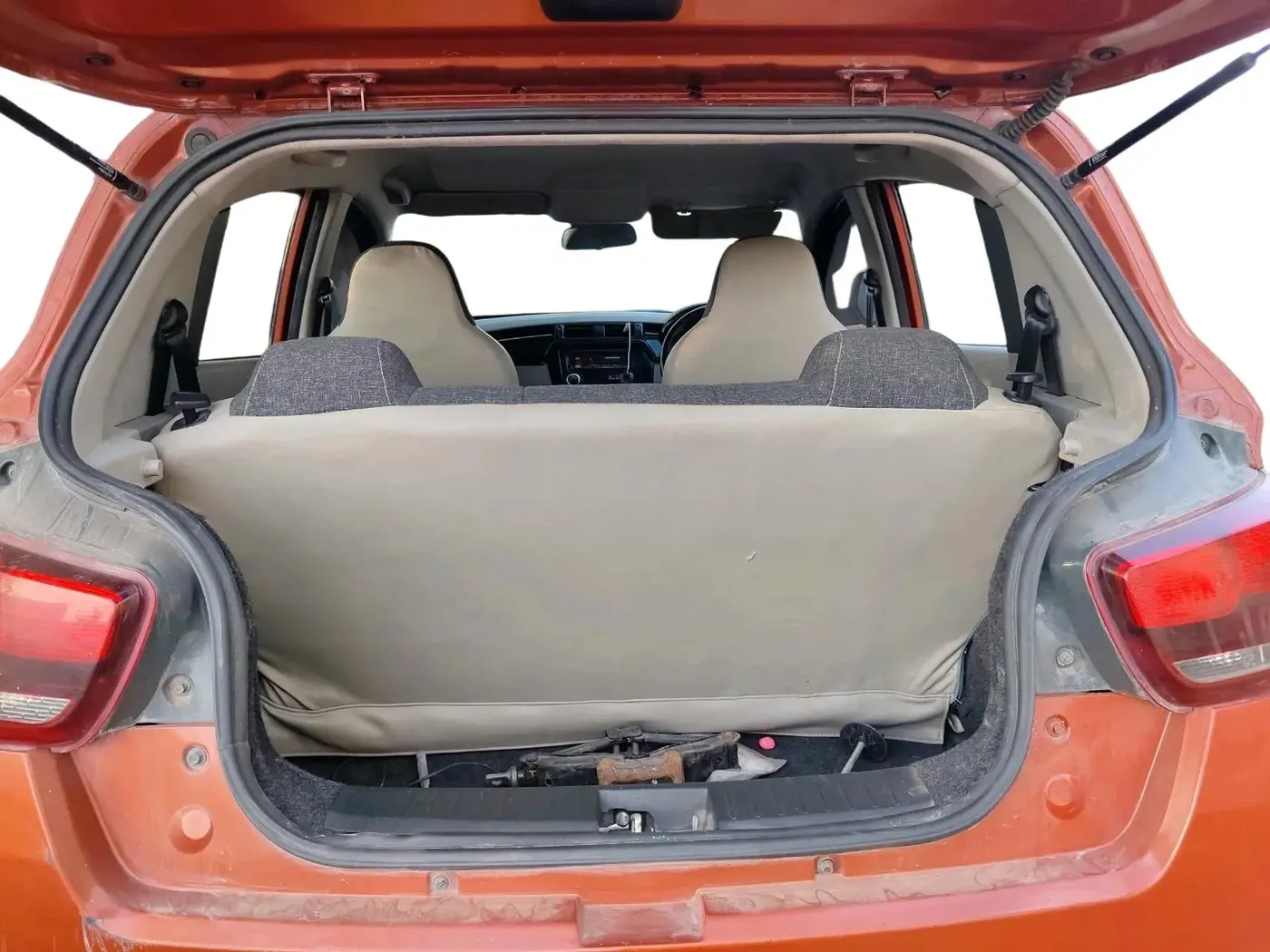 2016 Mahindra Kuv100 K4 6 STR, Petrol, Manual, 1,18,778 km, exterior