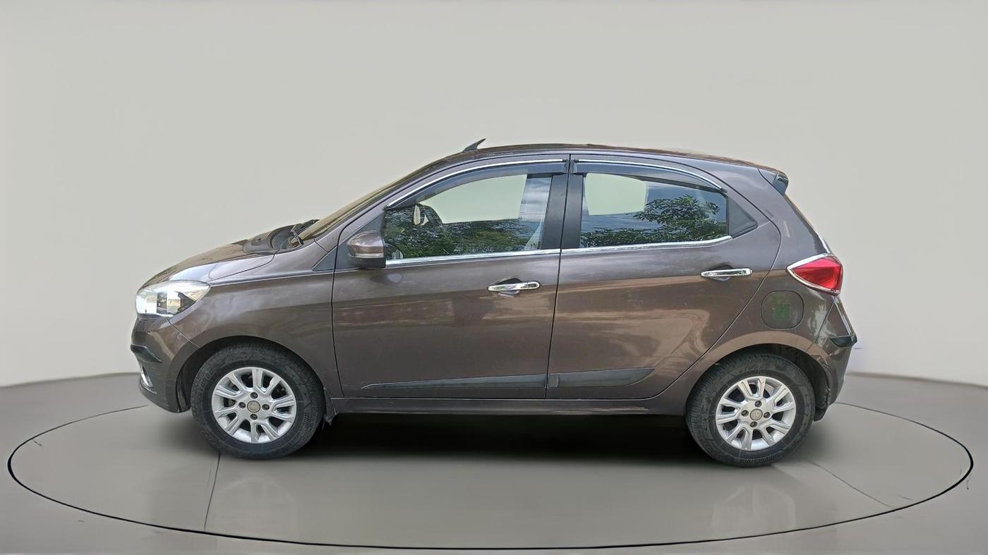 2018 Tata Tiago XZ PETROL, Petrol, Manual, 45,695 km, exterior