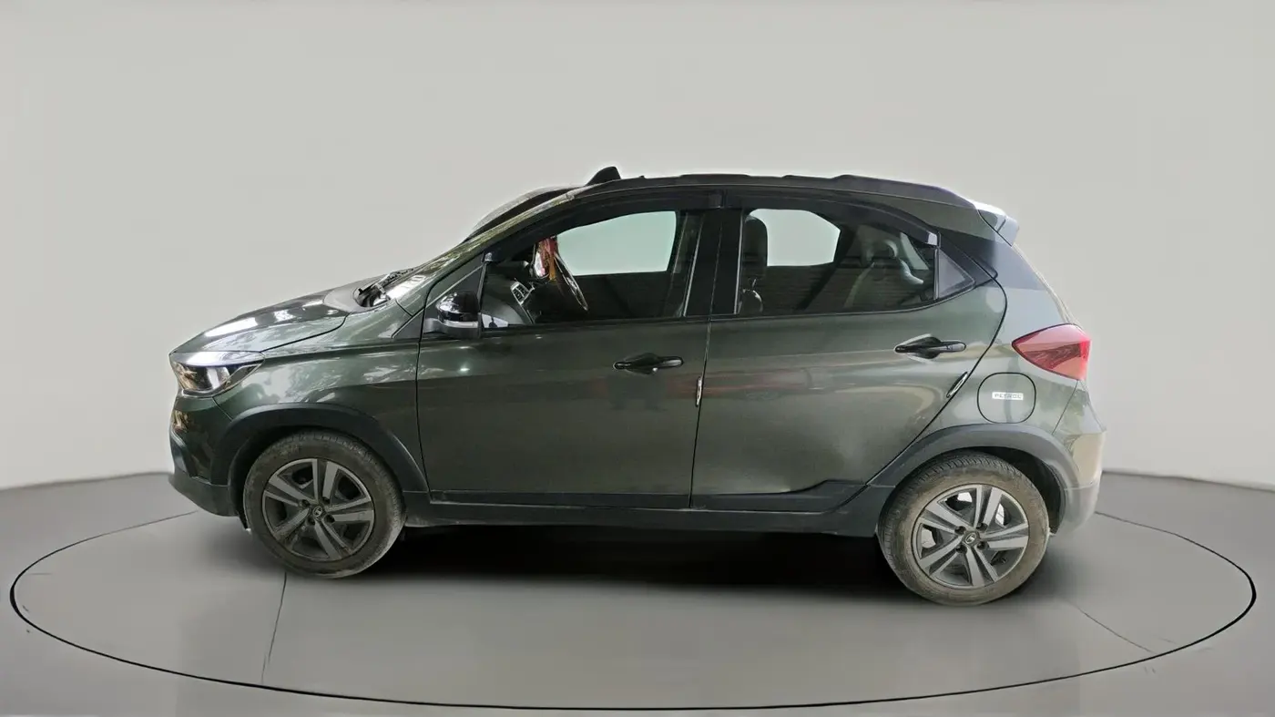 2022 Tata TIAGO NRG XZ MT, Petrol, Manual, 19,115 km, exterior