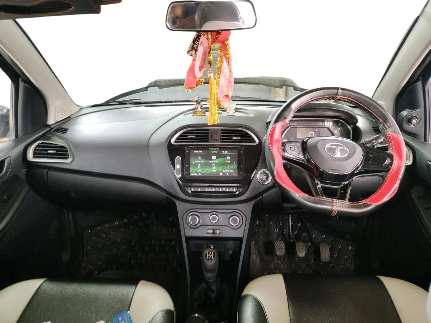 2022 Tata TIAGO NRG XZ MT, Petrol, Manual, 19,115 km, interior