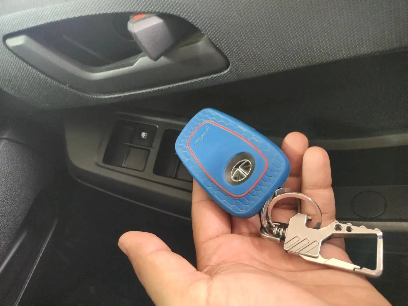 2022 Tata TIAGO NRG XZ MT, Petrol, Manual, 19,115 km, interior