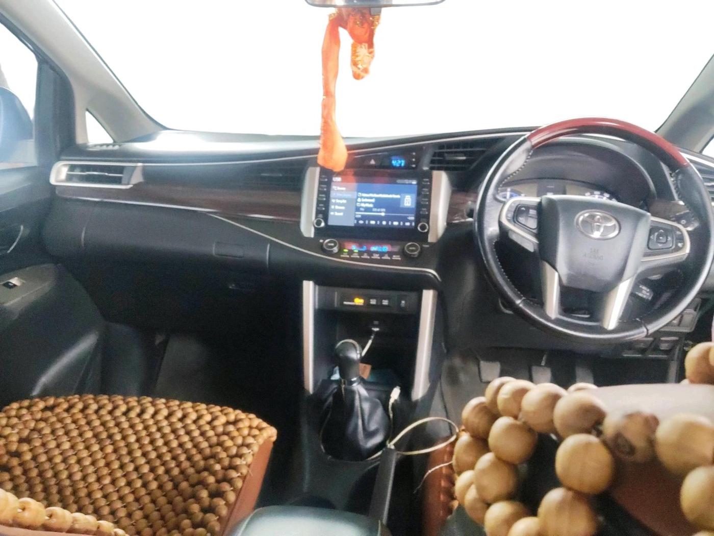 2021 Toyota Innova Crysta 2.4 VX 8 STR, Diesel, Manual, 1,12,224 km, interior