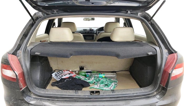 2012 Skoda Fabia AMBITION PLUS 1.2 TDI CR, Diesel, Manual, 1,47,832 km, exterior