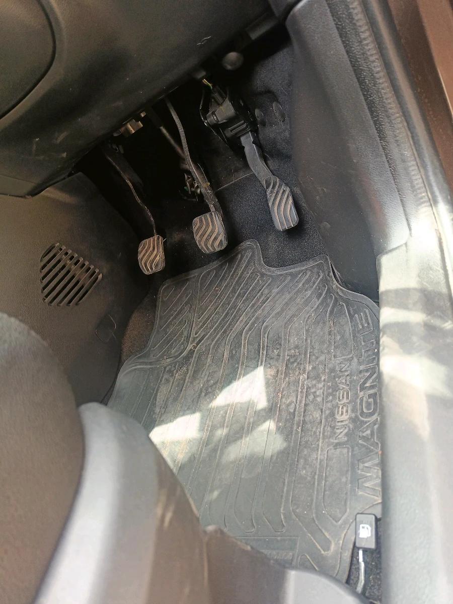2023 Nissan MAGNITE XE, Petrol, Manual, 23,552 km, interior