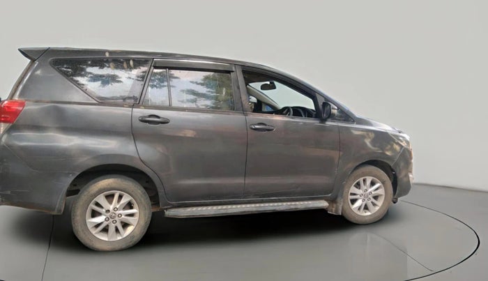 2017 Toyota Innova Crysta 2.4 G 7 STR, Diesel, Manual, 1,76,502 km, exterior