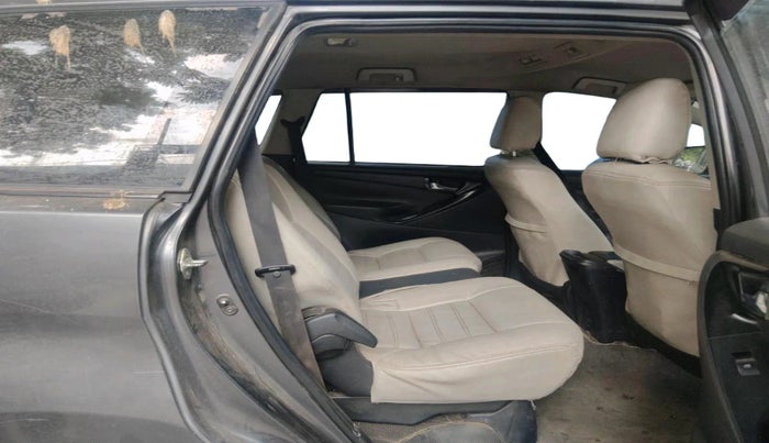 2017 Toyota Innova Crysta 2.4 G 7 STR, Diesel, Manual, 1,76,502 km, interior