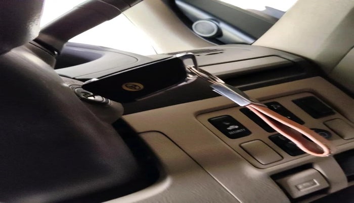 2011 Toyota Fortuner 3.0 4X4 MT, Diesel, Manual, 2,03,052 km, interior