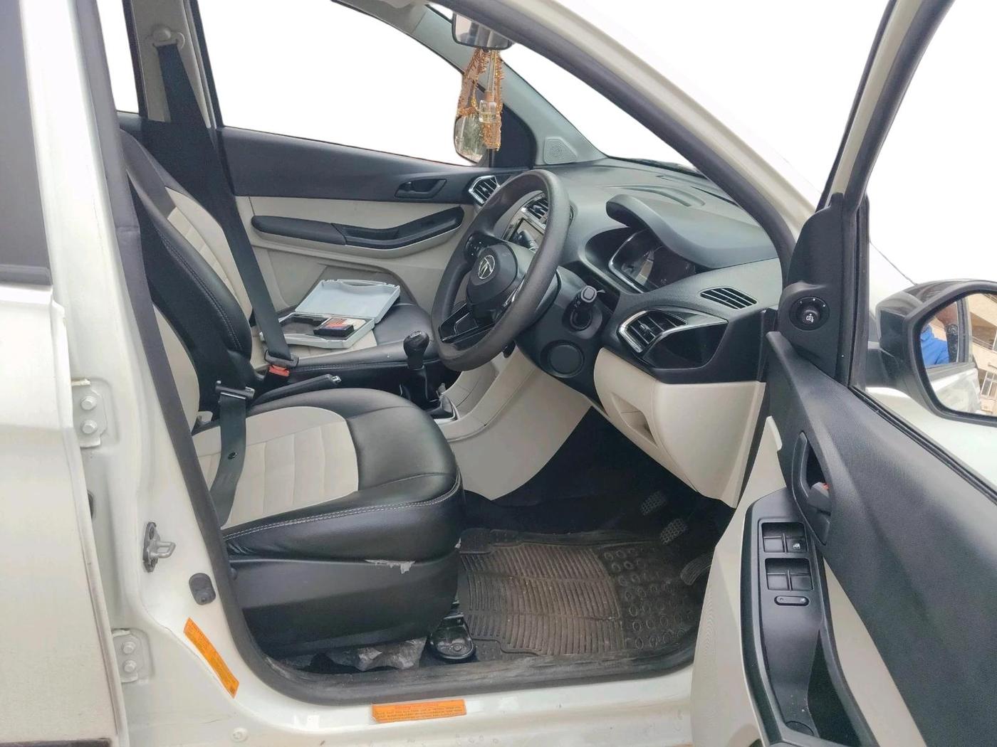 2023 Tata TIGOR XZ CNG, CNG, Manual, 84,152 km, interior