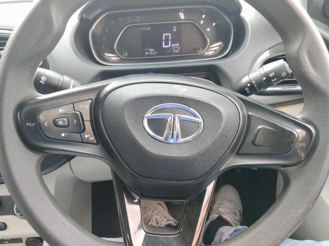 2023 Tata TIGOR XZ CNG, CNG, Manual, 84,152 km, interior