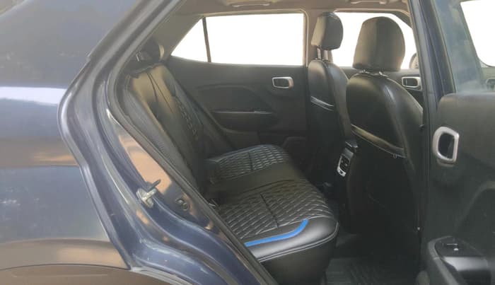 2021 Hyundai VENUE SX 1.5 CRDI, Diesel, Manual, 68,855 km, interior