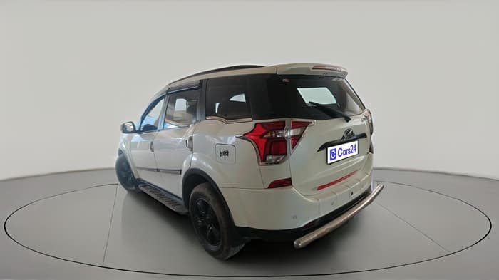 2019 Mahindra XUV500 W7, Diesel, Manual, 1,04,452 km, exterior