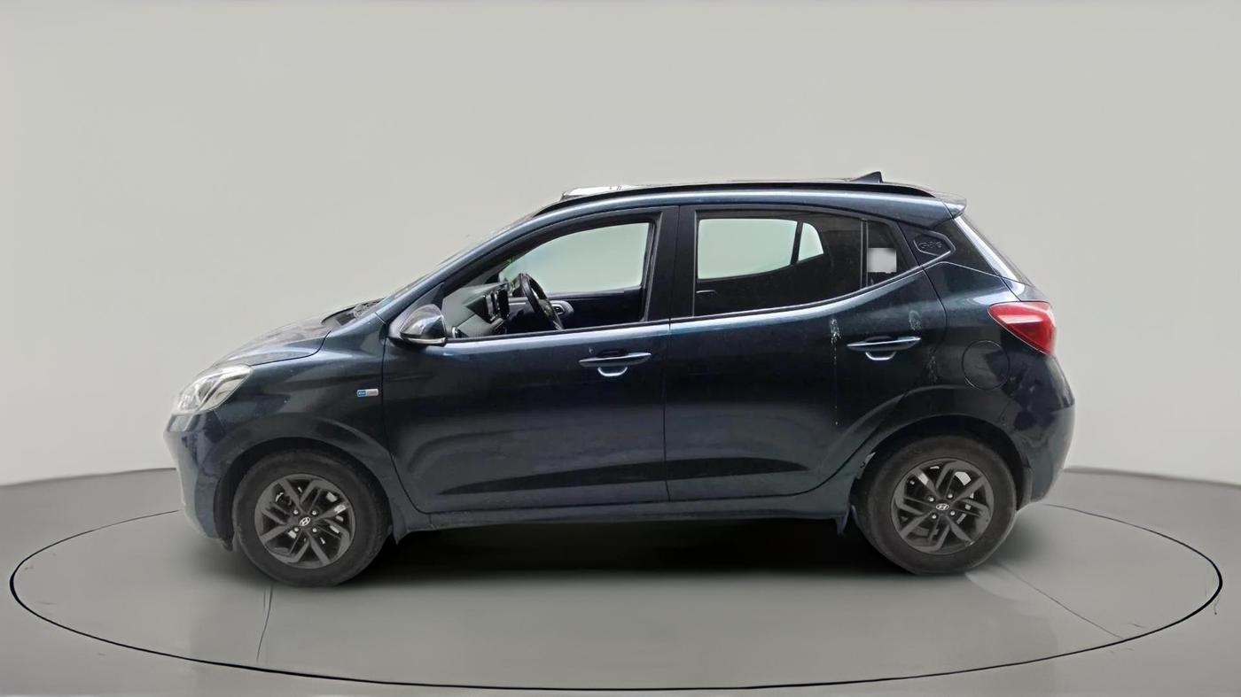 2022 Hyundai GRAND I10 NIOS SPORTZ U2 AMT 1.2 CRDI, Diesel, Automatic, 70,754 km, exterior
