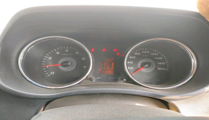 2015 Mahindra TUV300 T8, Diesel, Manual, 1,12,597 km, interior