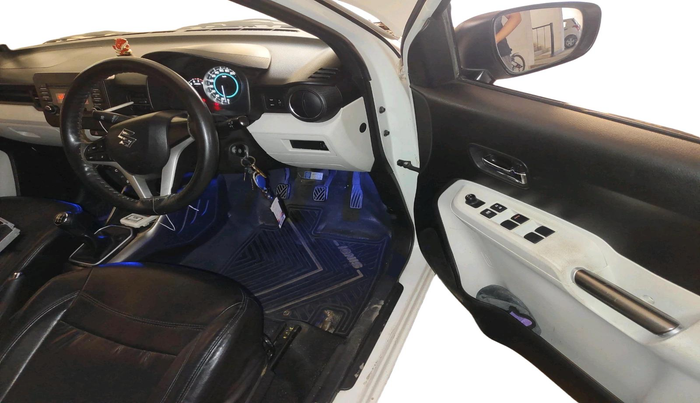 2017 Maruti IGNIS DELTA 1.2, Petrol, Manual, 48,335 km, interior