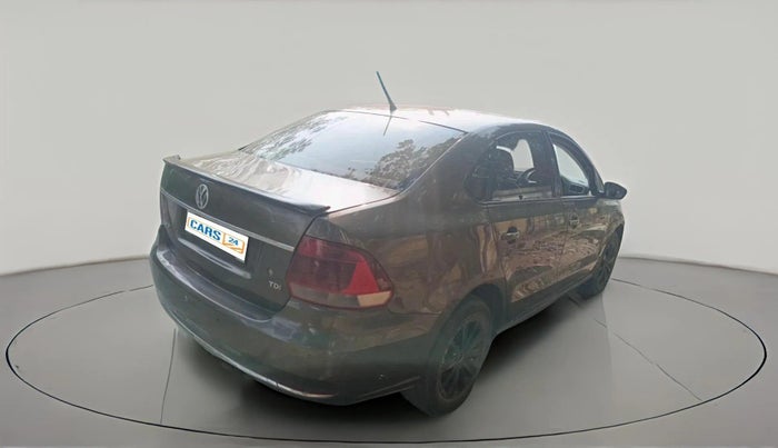 2016 Volkswagen Vento HIGHLINE 1.5 AT, Diesel, Automatic, 1,11,000 km, exterior