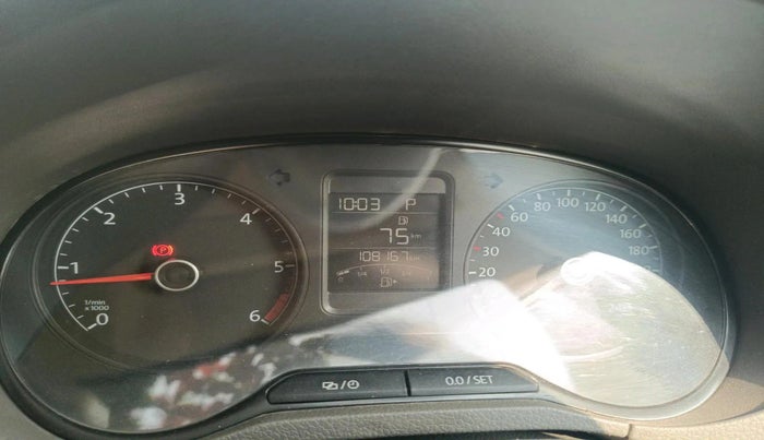 2016 Volkswagen Vento HIGHLINE 1.5 AT, Diesel, Automatic, 1,11,000 km, interior