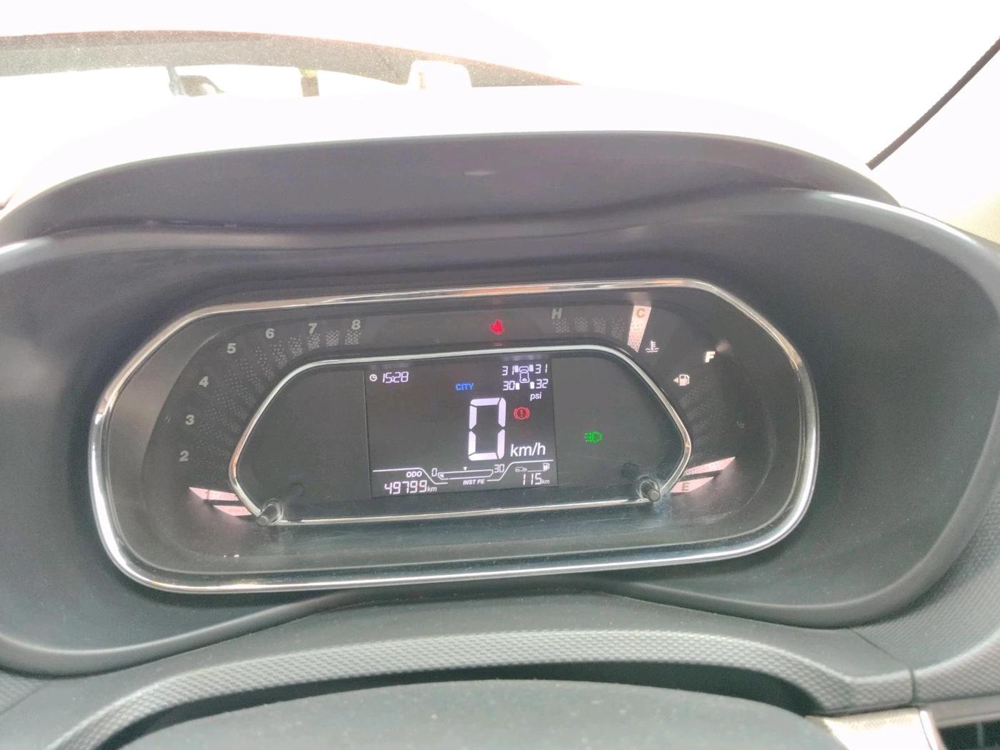 2021 Tata NEXON XZ PLUS SUNROOF PETROL DUAL TONE, Petrol, Manual, 49,799 km, interior