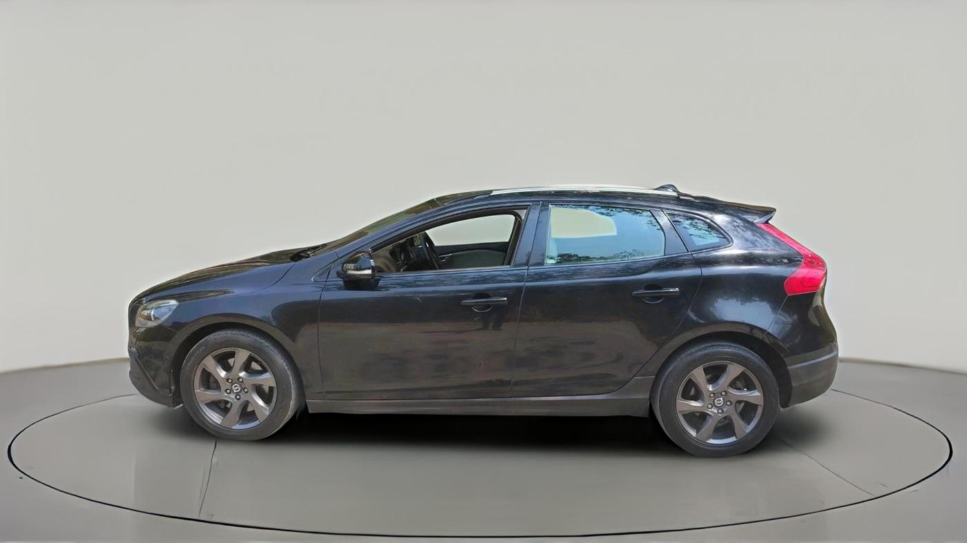 2013 Volvo V40 Cross Country D3, Diesel, Automatic, 44,054 km, exterior