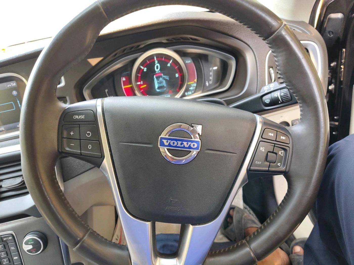 2013 Volvo V40 Cross Country D3, Diesel, Automatic, 44,054 km, interior