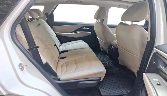 2024 MG HECTOR SAVVY PRO 1.5 TURBO CVT PETROL, Petrol, Automatic, 18,460 km, interior