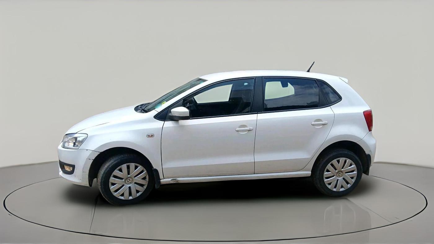 2013 Volkswagen Polo COMFORTLINE 1.2L, Diesel, Manual, 1,89,813 km, exterior