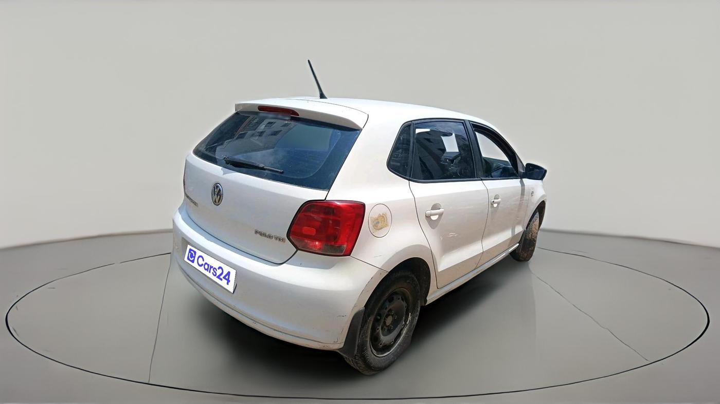 2013 Volkswagen Polo COMFORTLINE 1.2L, Diesel, Manual, 1,89,813 km, exterior