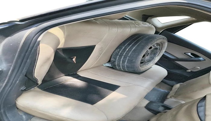 2013 Volkswagen Polo TRENDLINE 1.2L PETROL, Petrol, Manual, 1,54,136 km, interior