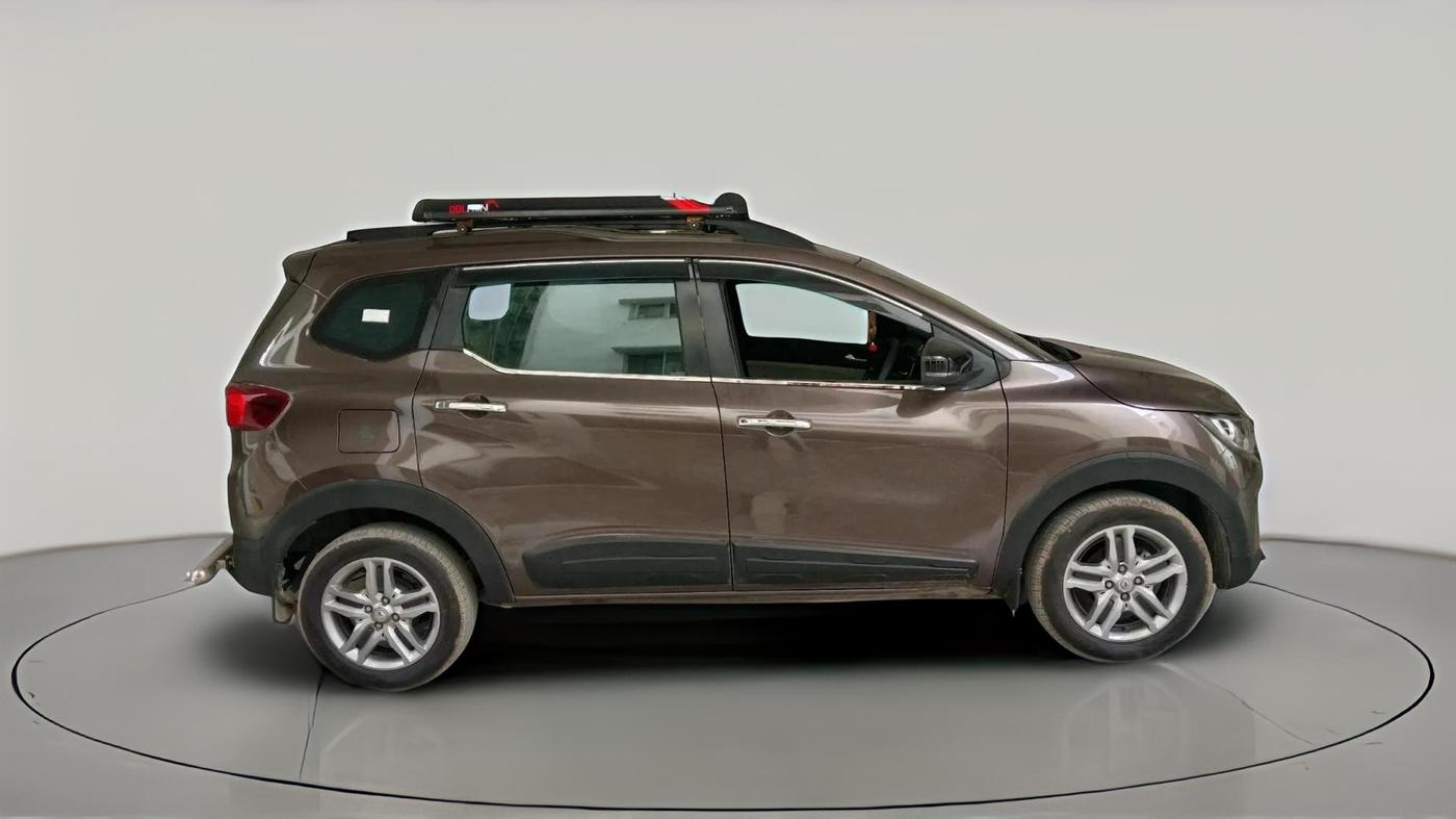 2024 Renault TRIBER RXZ AMT, Petrol, Automatic, 35,730 km, exterior