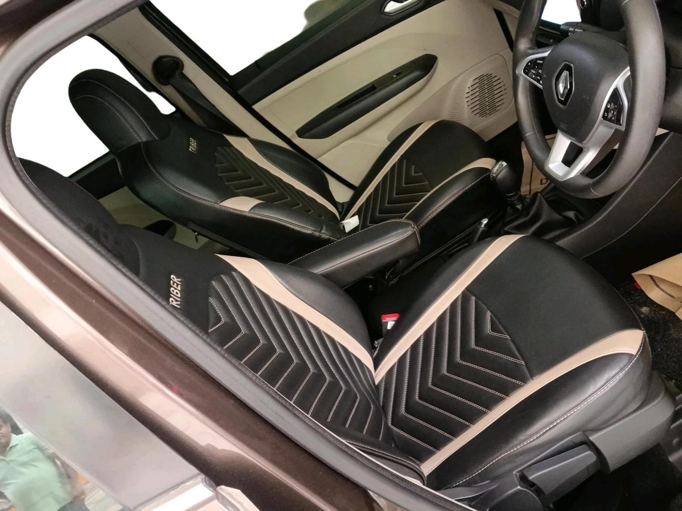 2024 Renault TRIBER RXZ AMT, Petrol, Automatic, 35,730 km, interior