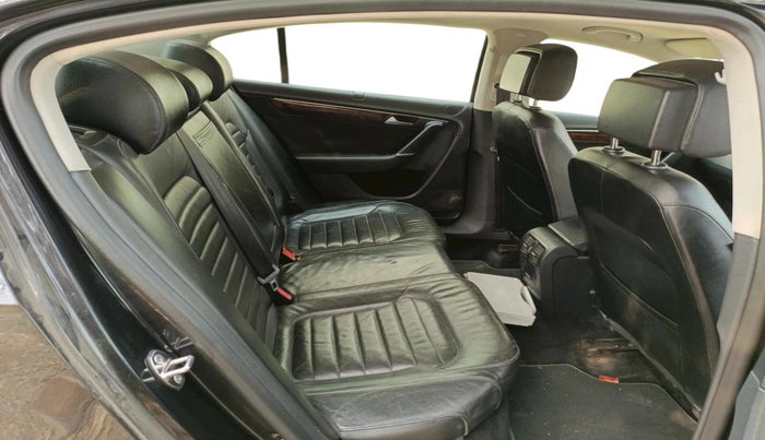 2011 Volkswagen Passat HIGHLINE DSG, Diesel, Automatic, 87,855 km, interior