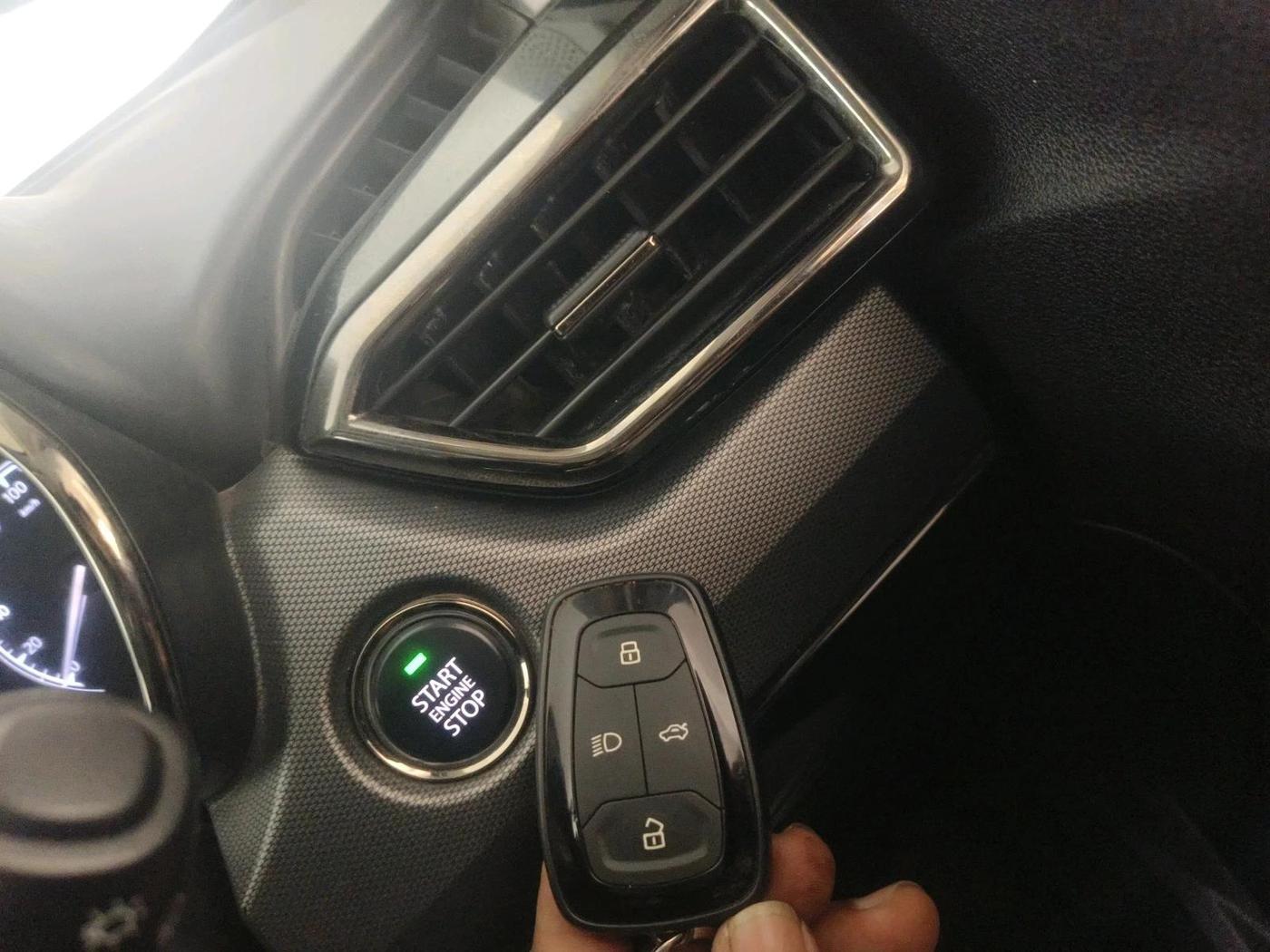 2022 Tata Safari XTA PLUS, Diesel, Automatic, 91,535 km, interior