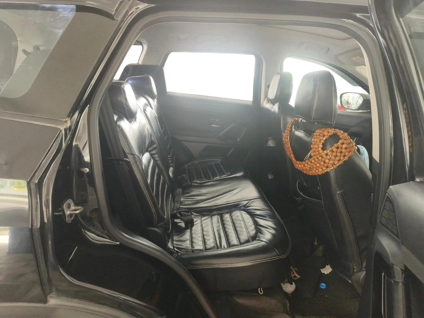 2022 Tata Safari XTA PLUS, Diesel, Automatic, 91,535 km, interior