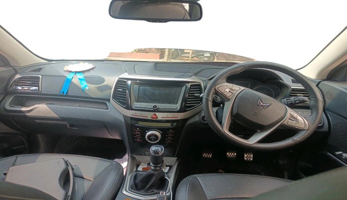 2023 Mahindra XUV300 W8 (O) 1.2 PETROL, Petrol, Manual, 6,252 km, interior