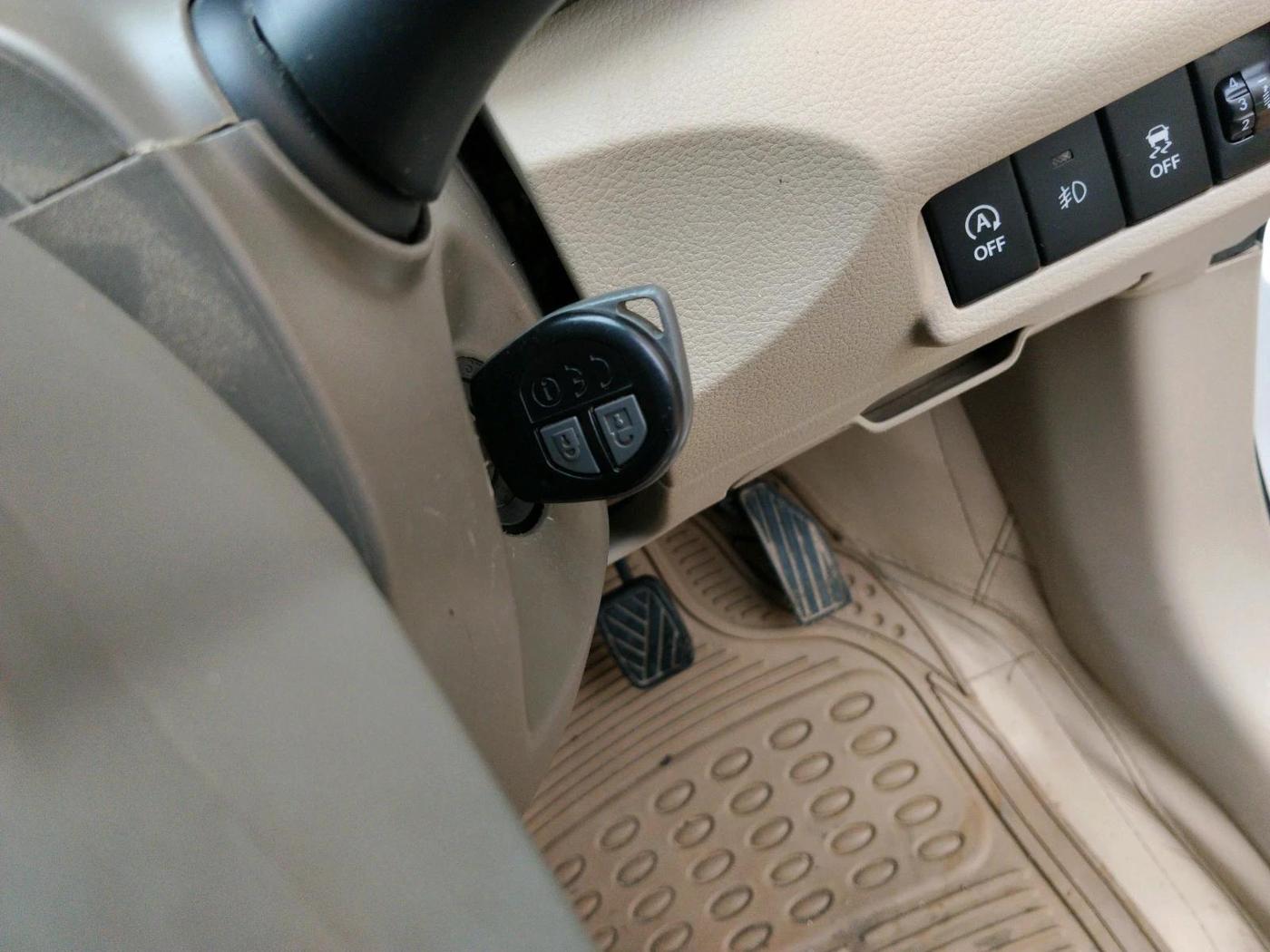 2024 Maruti Ertiga VXi (O), Petrol, Manual, 99,967 km, interior