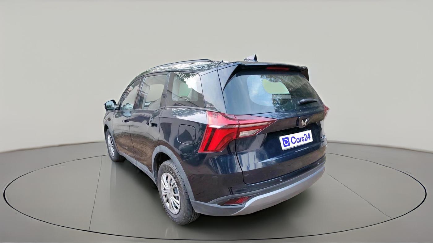 2023 Mahindra XUV700 AX 3 D MT 5 STR (E), Diesel, Manual, 17,616 km, exterior