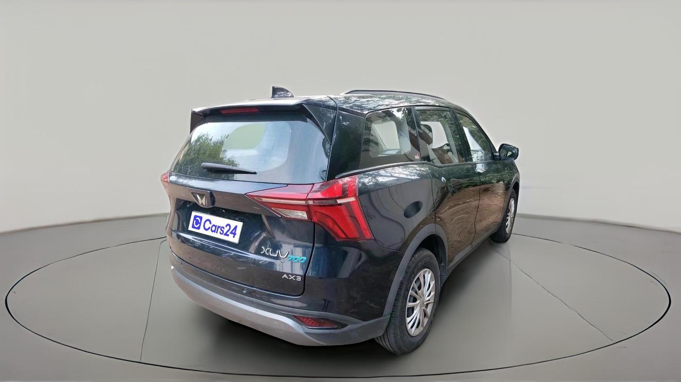 2023 Mahindra XUV700 AX 3 D MT 5 STR (E), Diesel, Manual, 17,616 km, exterior