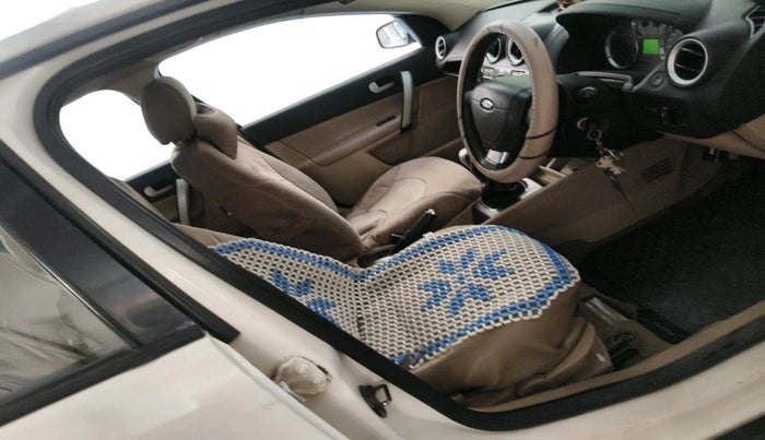 2010 Ford Fiesta SXI 1.4 DIESEL ABS, Diesel, Manual, 2,06,364 km, interior