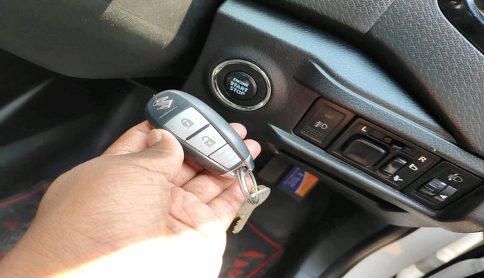 2021 Maruti Vitara Brezza ZXI, Petrol, Manual, 98,944 km, interior