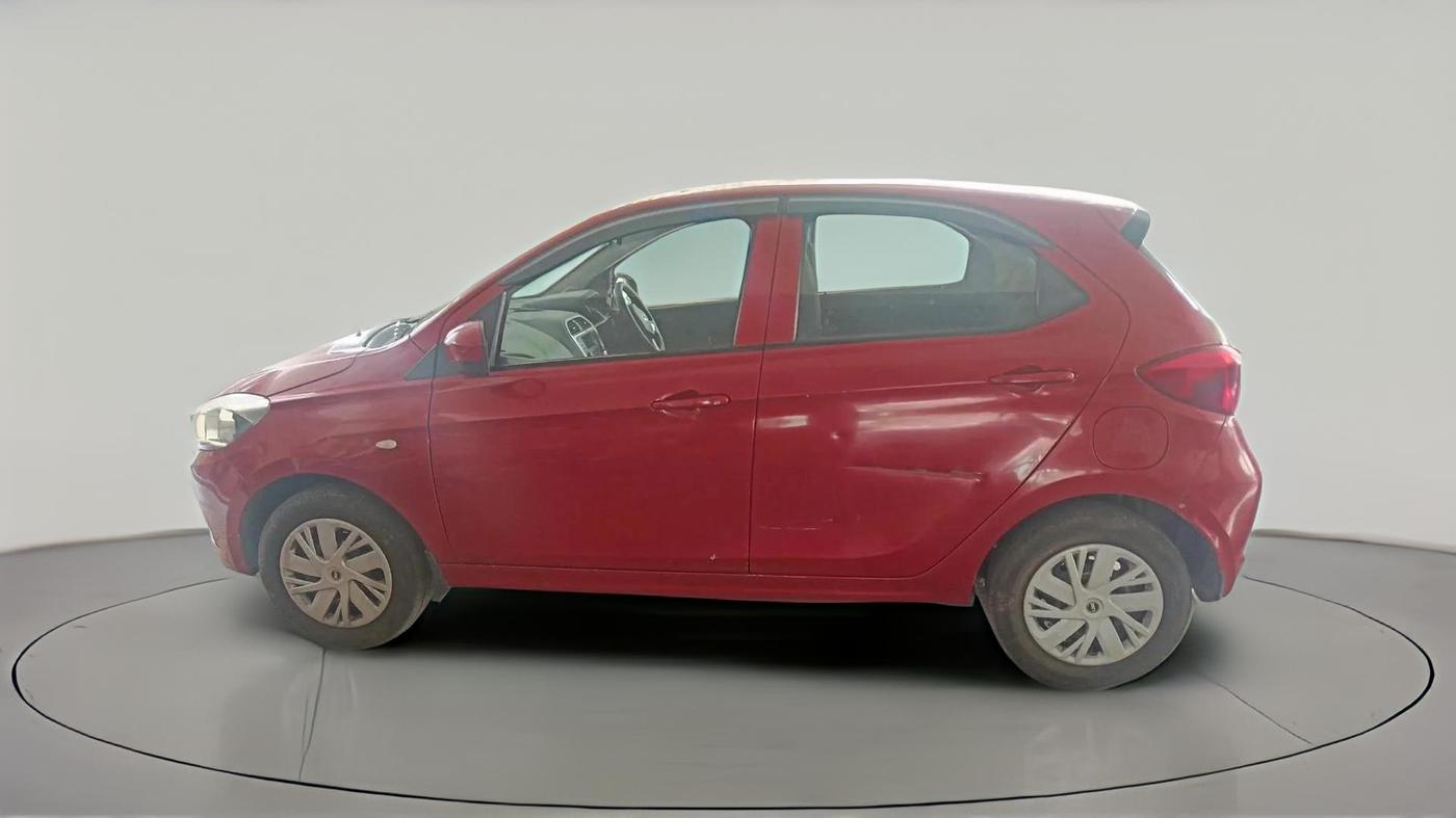 2017 Tata Tiago XT PETROL, Petrol, Manual, 1,29,758 km, exterior