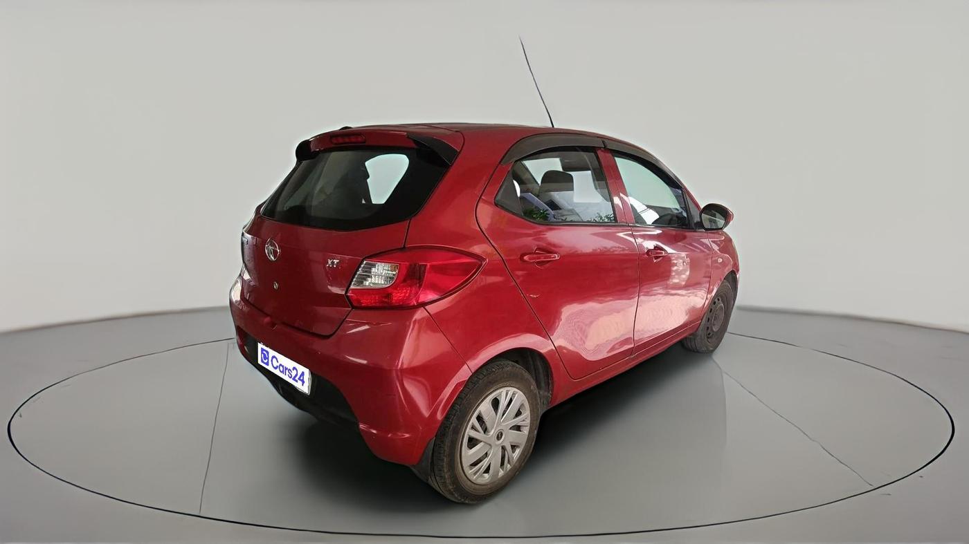 2017 Tata Tiago XT PETROL, Petrol, Manual, 1,29,758 km, exterior