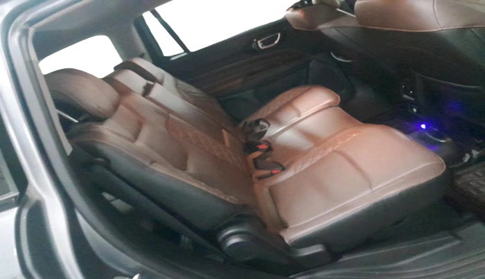 2022 Jeep MERIDIAN LIMITED (O) 4X2 AT, Diesel, Automatic, 40,350 km, interior