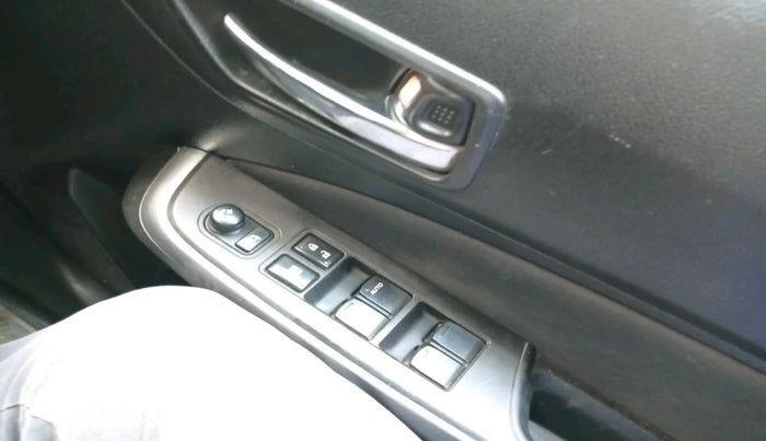 2020 Maruti Swift ZXI PLUS, Petrol, Manual, 2,55,578 km, interior