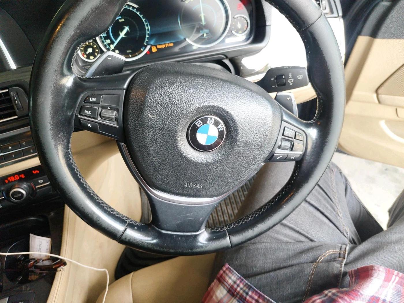 2014 BMW 5 Series 520D LUXURY LINE, Diesel, Automatic, 1,32,698 km, interior