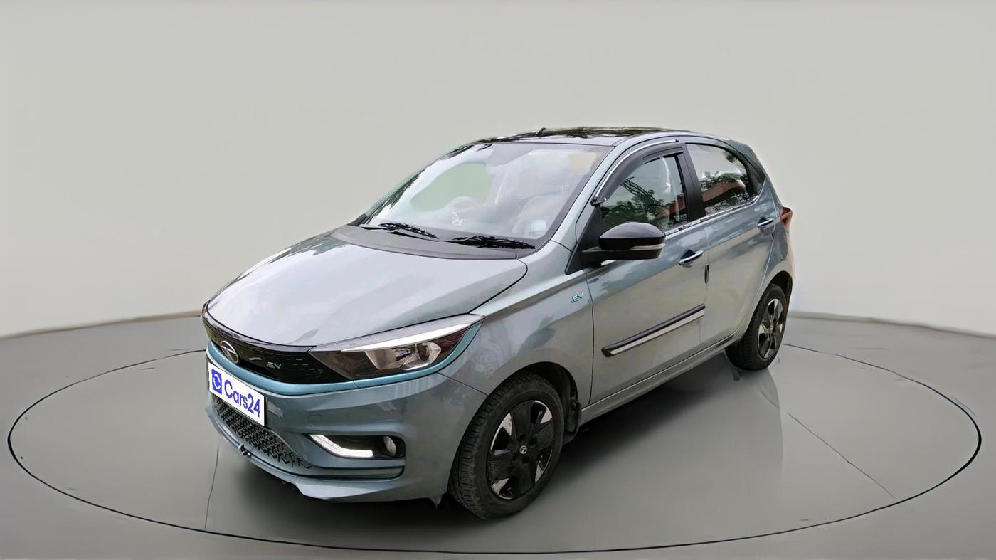 2023 Tata TIAGO EV XZ PLUS TECH LUX LONG RANGE, Electric, Automatic, 43,604 km, exterior