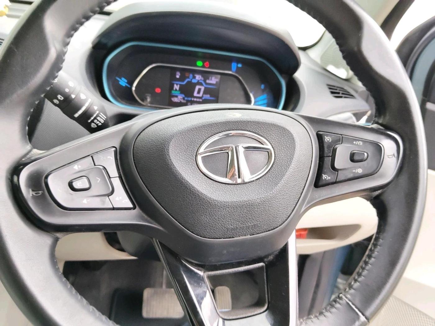 2023 Tata TIAGO EV XZ PLUS TECH LUX LONG RANGE, Electric, Automatic, 43,604 km, interior